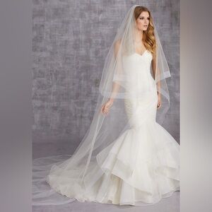 NWTs Mori Lee Madeline Gardner Circular Veil Edged with Horsehair. Style VL1028C